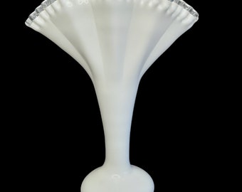 Fenton Silver Crest 7262-SC Fan Vase