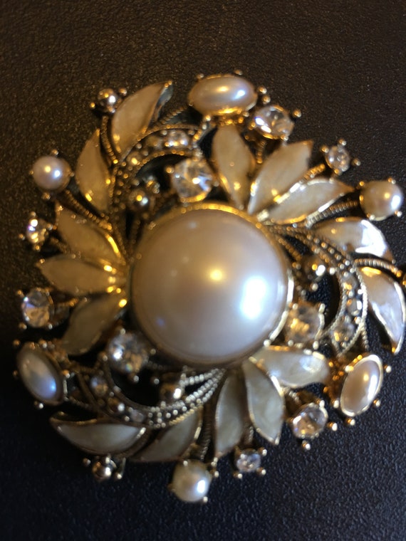 Monet Vintage Wedding Brooch - image 1