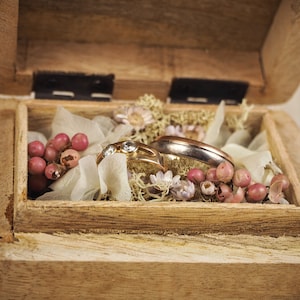 Ring cushion / ring box / ring box / wooden box