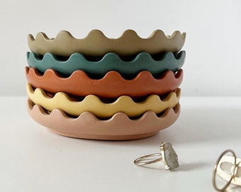 Scalloped Vintage Modern jewelry dish