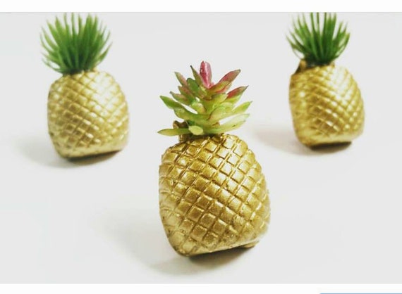 3 Pineapple Magnets, or push pins