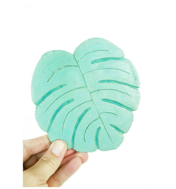 Concrete Monstera Coasters/Cement Coasters/monstera decor/New Home Gift/Housewarming Gift/plant lover/Coffee table decor/Monstera leaf