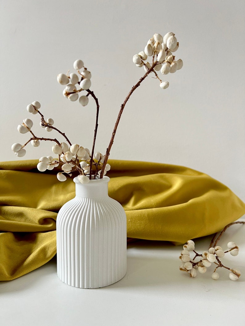 Small Bud Vase/White Concrete Vase image 3