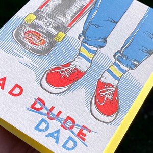 Cartão de impressão tipográfica do dia dos pais do Rad Dude Dad