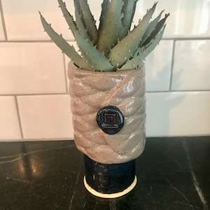 Diamond Textured Gray Planter