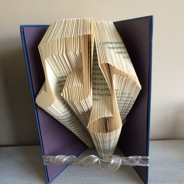 Musical Notes Book Folding Pattern - Folded book art - Gift for a teacher - Gift for a musician - Unique home decor - House warming gift