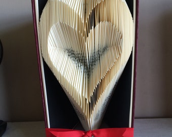 Heart Outline Book Folding Pattern - Heart Folded Book Art - Valentine's Day - Wedding - 1st Paper Anniversary Gift - Wife - Girlfriend