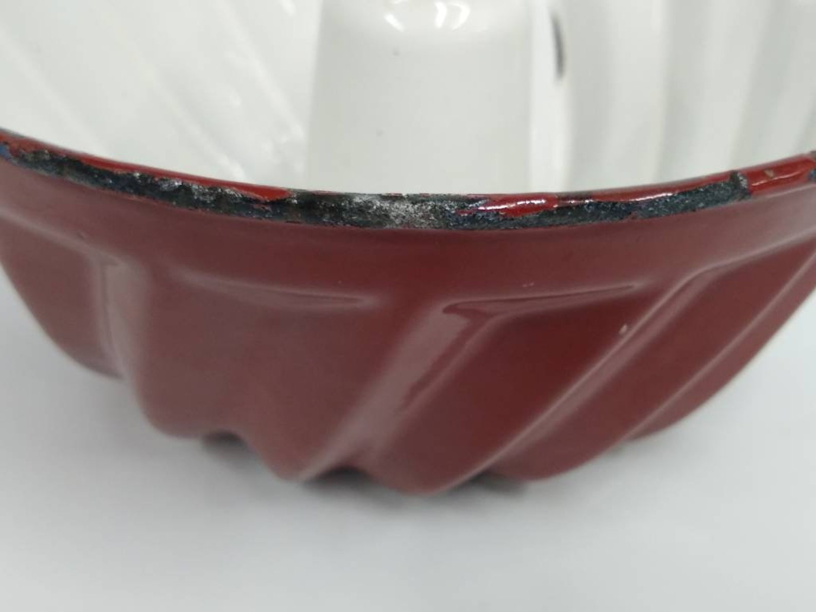 Vintage Red Enamel Bundt Pan Jello Mold With Ring for Hanging Etsy