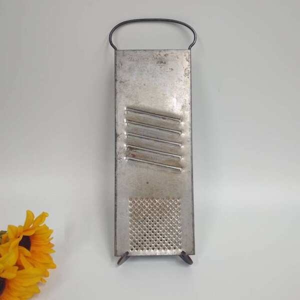 Antique Vintage Nutmeg Grater Etsy