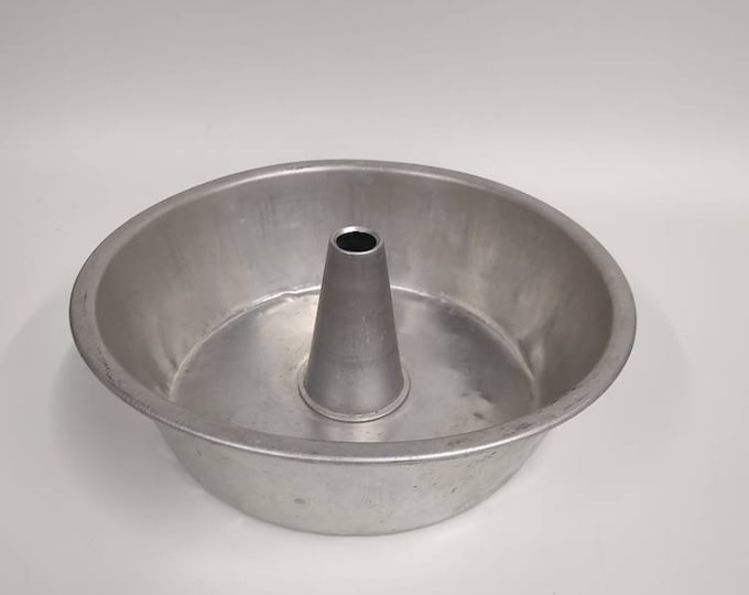 Vintage Mirro Aluminum Bundt/ Angel Food Cake Pan 10 Repurposed