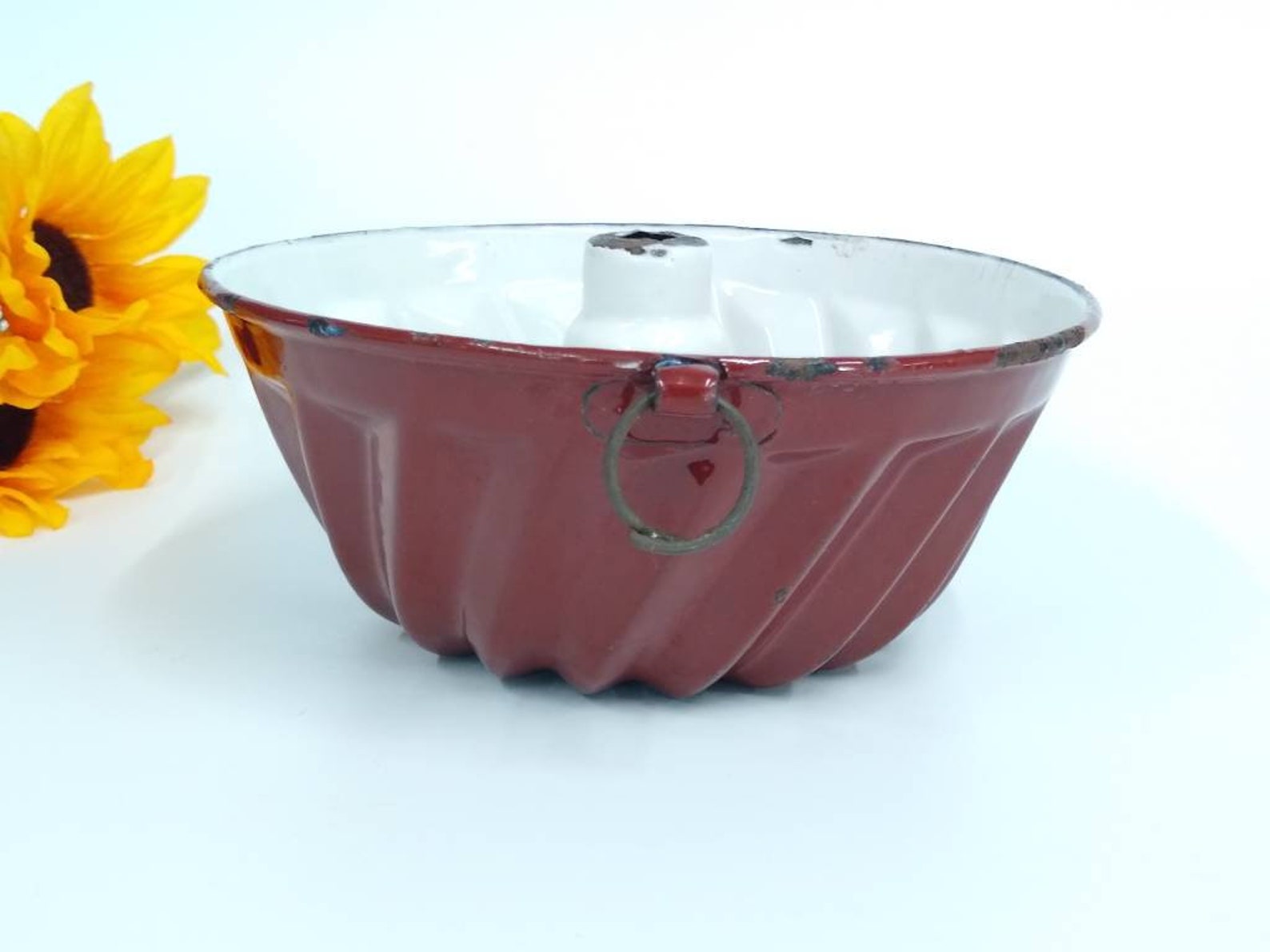 Vintage Red Enamel Bundt Pan Jello Mold With Ring for Hanging Etsy