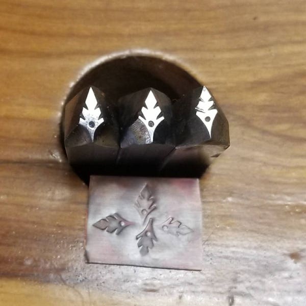 Foglia, Fatto a mano, Timbro metallico, Orafo, Stampaggio, Cesellatura, Sbalzo, Argentiere, Rame, Gioielli, Pelle, Vetro, Pmc, Utensile.
