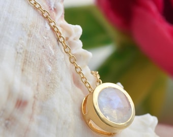Rainbow Moonstone Pendant Necklace, 925 Sterling Silver Necklace, June Birthstone Jewelry, Women Chain Necklace, Minimalist Fine Gifts Her.