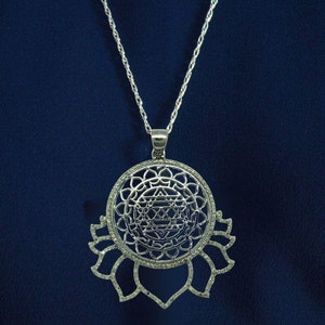 925 Sterling Silver Sri Yantra Pendant, Shree yantra Pendant, Maa Lakshmi Yantra Pendant, 925 Sterling Silver Fine, Diamond Pendant.