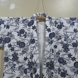 Vintage Japanese cotton yukata white blue color flower pattern kimono robe nightwear 31MAY22-27