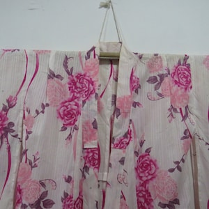 Vintage Japanese cotton yukata white, pink, magenta and purple color flower pattern kimono robe nightwear 28JUNE23-05