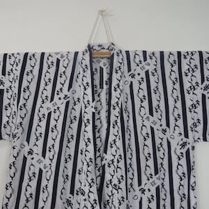 Vintage Japanese cotton yukata white and dark blue color abstract pattern kimono robe nightwear 18MAY23-09