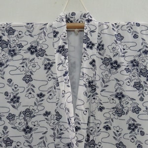 Vintage Japanese cotton yukata white blue color flower pattern kimono robe nightwear 24DECEMBER00-06