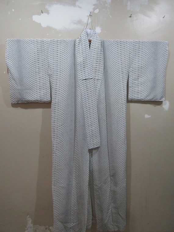 Vintage Japanese kimono white color abstract patt… - image 3
