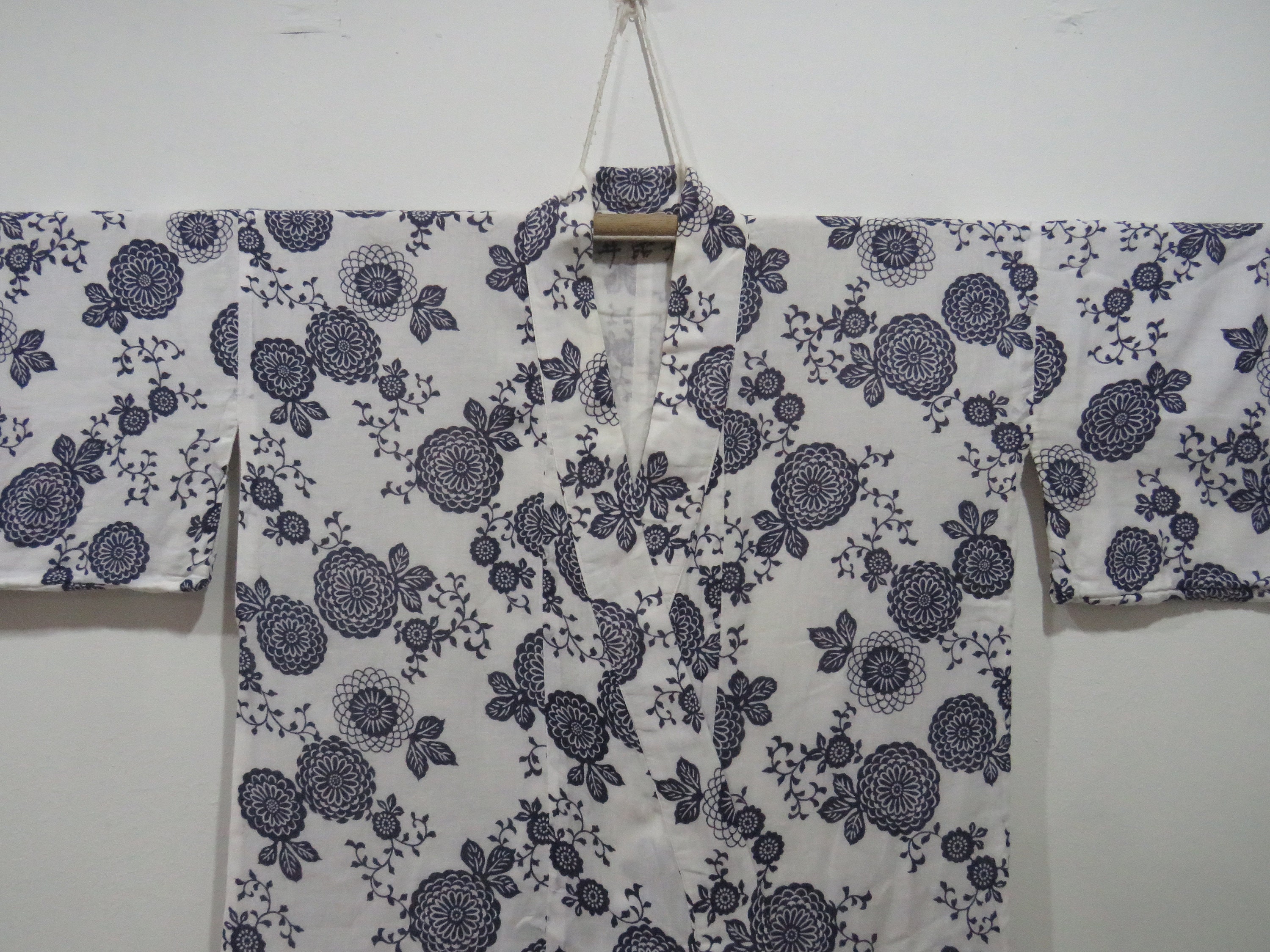 綿絽浴衣 Yukata 綿紬浴衣 綿絽（濃紺地に万寿菊）竺仙