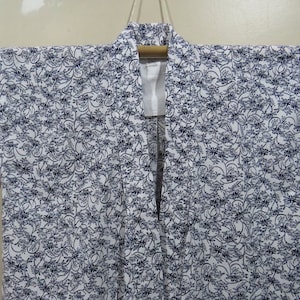 Vintage Japanese cotton yukata white and blue color flower pattern kimono robe nightwear 27MAY22-12