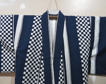 Vintage japanischer Kimono dunkelblau und weiß Farbe Linie und quadratisches Muster Kimono Robe Nachtwäsche 02DECEMBER22-06