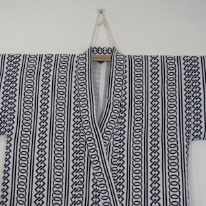 Vintage Japanese cotton yukata white and dark blue color various shapes pattern kimono robe nightwear 15JUNE23-09