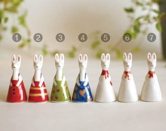 Rabbit ring cone/Jewelry ring cone/Ceramic ring holders/Animal ceramic jewelry stand/Miniature Sculpture/Handmade ceramics/Ring Accessory