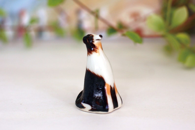 AnimalDogAustralian Shepherdring coneJewelry ringCeramic ring holdersPorcelain Animalsceramic jewelry standHandmade ceramicFigurine