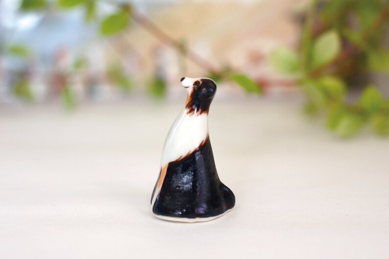 AnimalDogAustralian Shepherdring coneJewelry ringCeramic ring holdersPorcelain Animalsceramic jewelry standHandmade ceramicFigurine