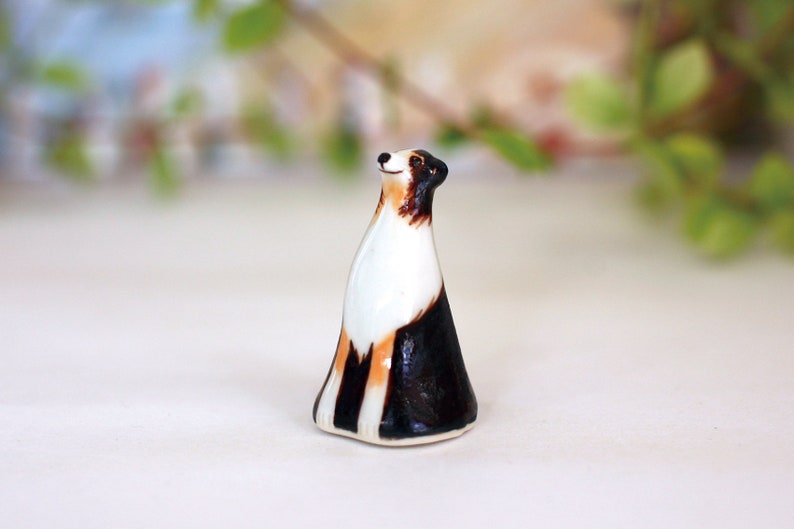 AnimalDogAustralian Shepherdring coneJewelry ringCeramic ring holdersPorcelain Animalsceramic jewelry standHandmade ceramicFigurine