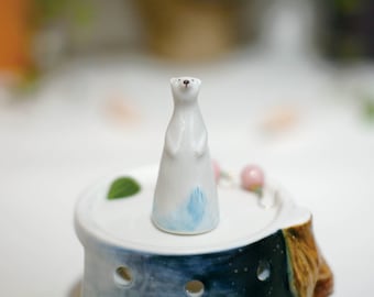 Polar Bear ring cone/Jewelry ring cone/Ceramic ring holders/Arctic Antarctic Animals/jewelry stand/Handmade ceramics/Ring Accessory