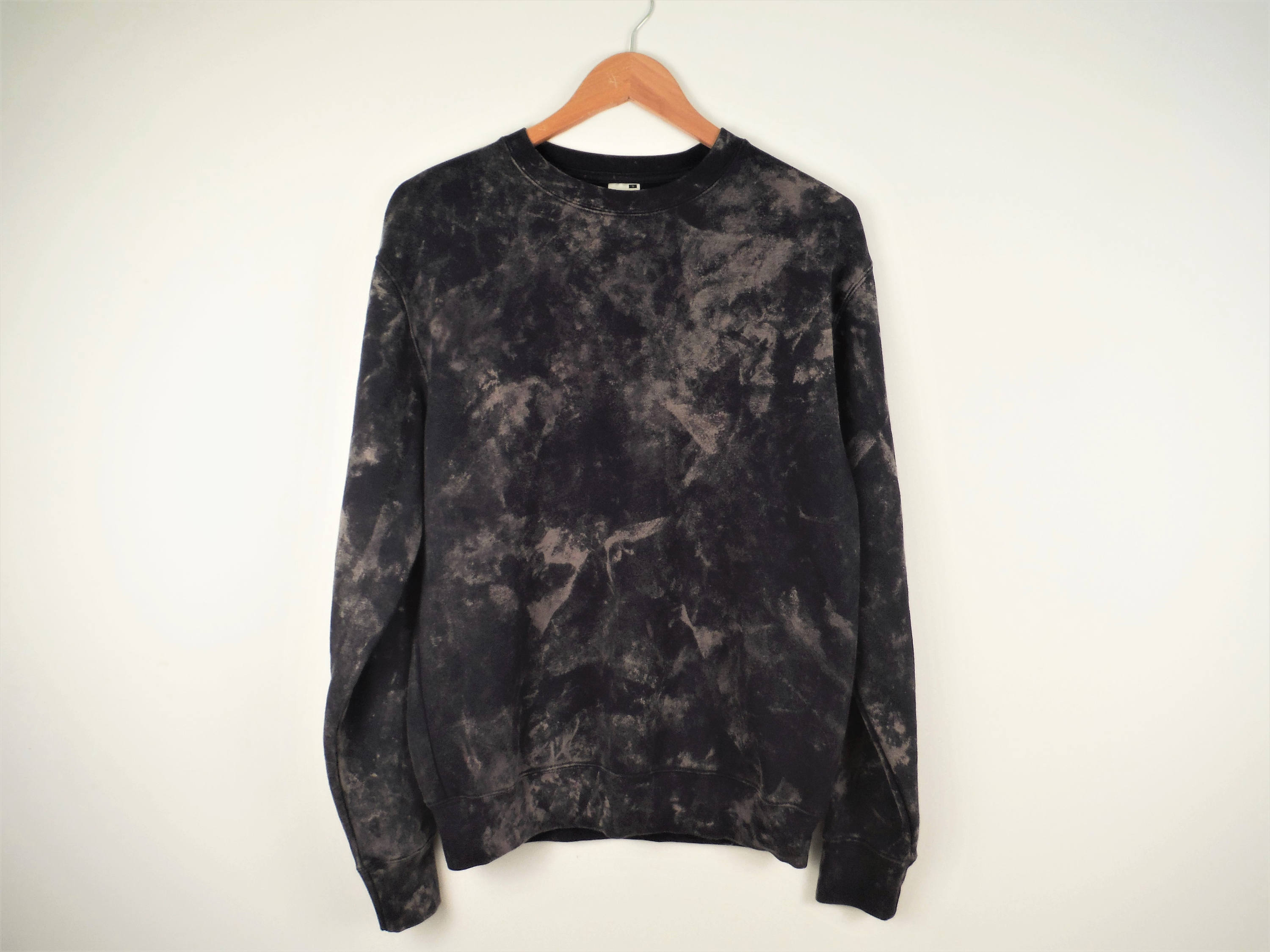 dark blue bleached sweatshirt