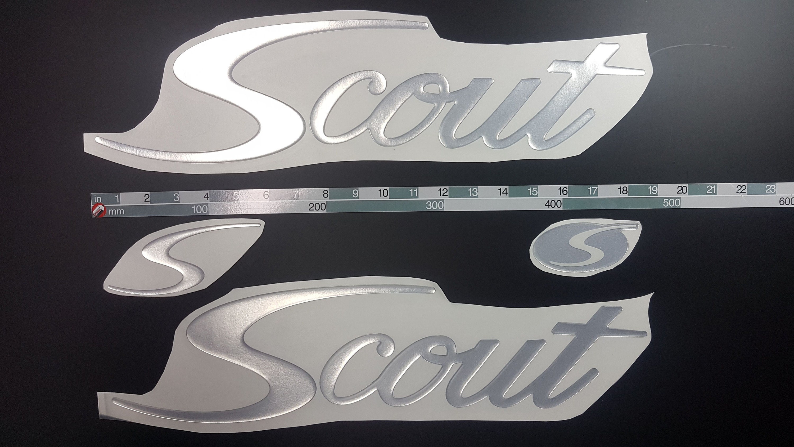 FREE FAST delivery DHL express mako boat emblems 26/" chrome black raised dec