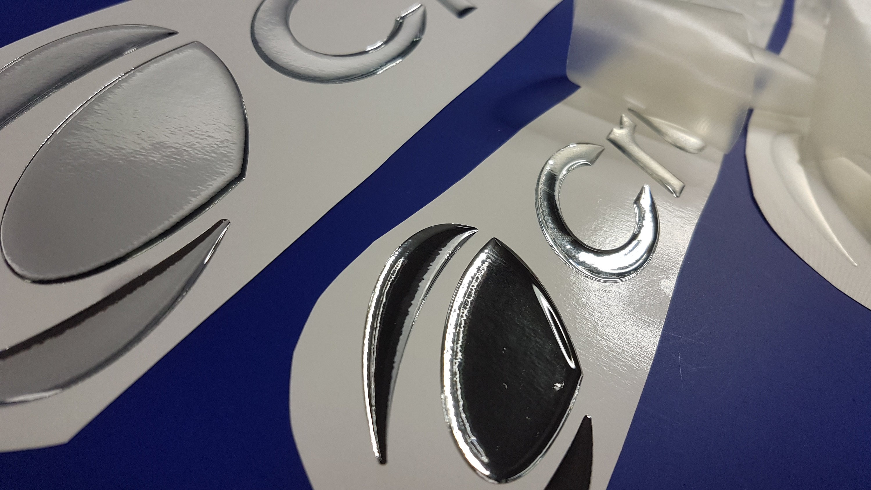 Cruisers Yachts Boat Emblems 22 FREE FAST Delivery DHL Etsy