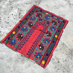 Antique SILK SUZANI for Bohemian Decors -  Tribal Design Handmade Suzanis - Suzani Table Cover - Suzani Wall HANGING - Vintage Tapestry