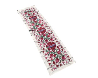 Vintage Floral Suzani Table Runner: Handmade Tapestry Wall Art