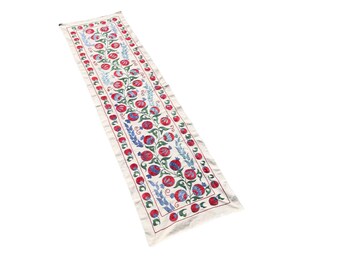 Vintage Suzani Table Runner: Floral Tapestry Wall Decor