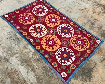 Vintage Suzani Tablecloth – Red Multicolor Floral Embroidery, 6.0 x 3.4 ft