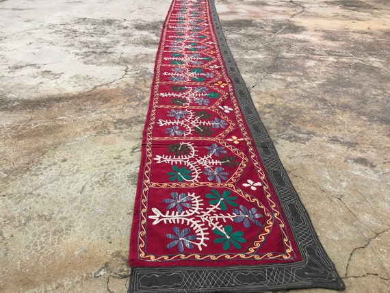 Pomegranate Bed Spread Silk Suzani Runner 175 X 32 cm 68 X 12 inc Handmade Silk Suzani Bed Table Runner Table Cloth Vintage Bed Throw