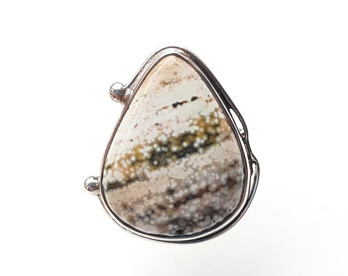 Bold statement ring, pear shape, Ocean Jasper and sterling silver ring with wire decoration. Size N (UK size)