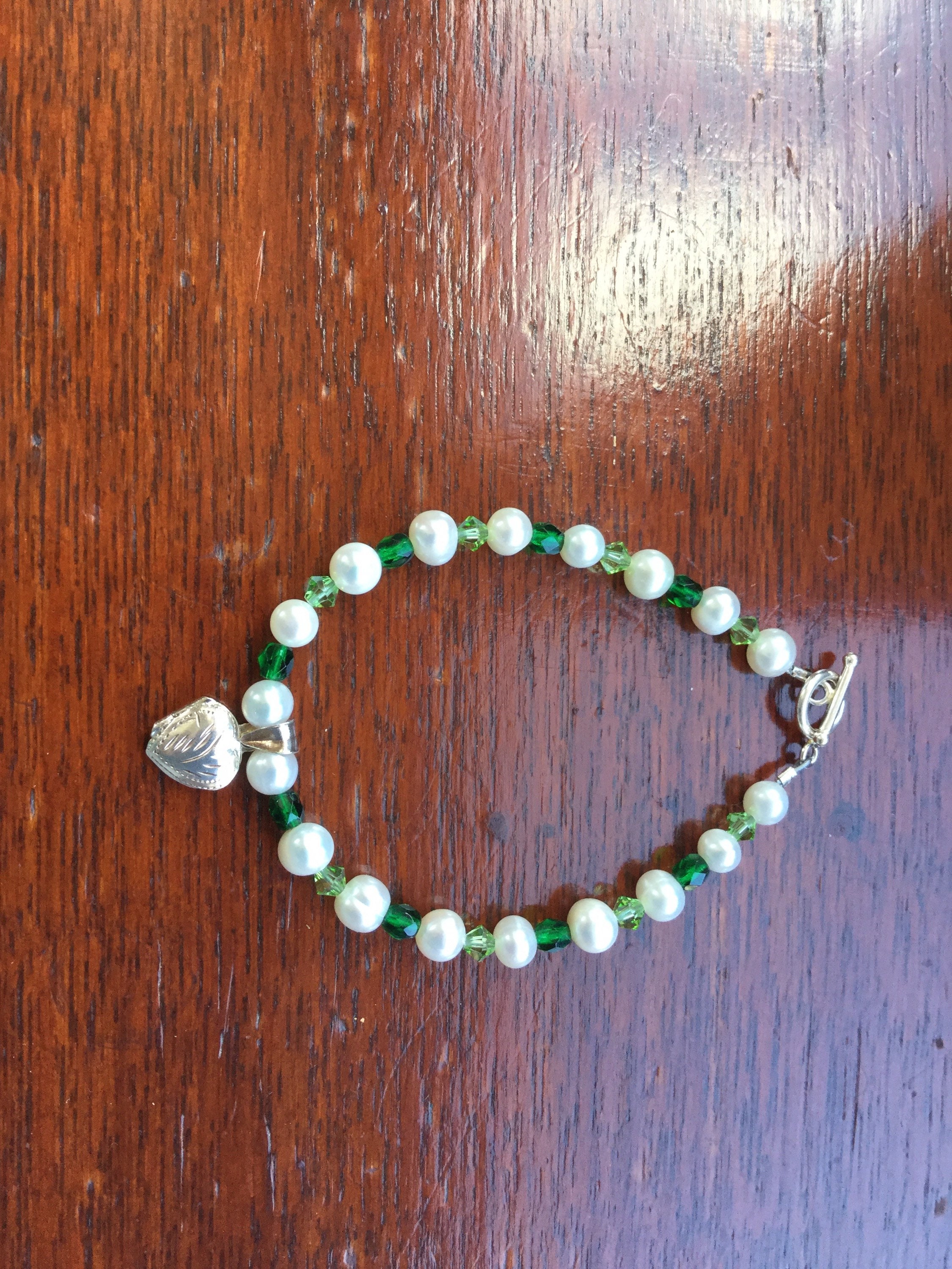 Very pretty pearl and Swarovsky crystal bracelet. Aesthetic Etsy