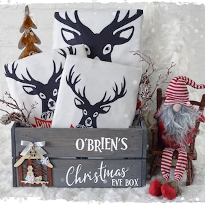 Personalised Christmas Eve Box with Carved Wood Decoration | Xmas Eve Gift Ideas | Christmas Crate | Xmas Box with Family Name | Present Box