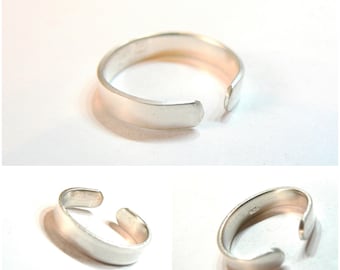 4mm Slim Open Ring 4mm Wide. Finger Or Toe Ring. Sterling Silver, Brass, Copper, Aluminium.  Lots of Ring Sizes Available.