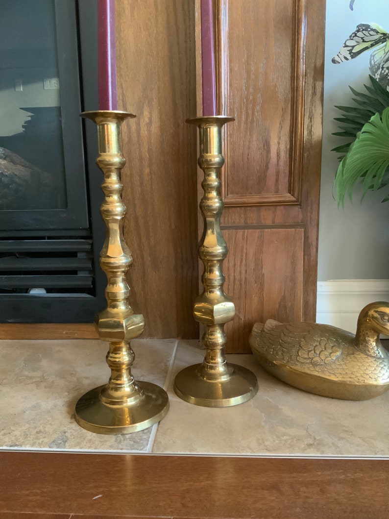 Large brass candlesticks, candle holders, set of four, vintage, boho home decor, mcm decor image 3