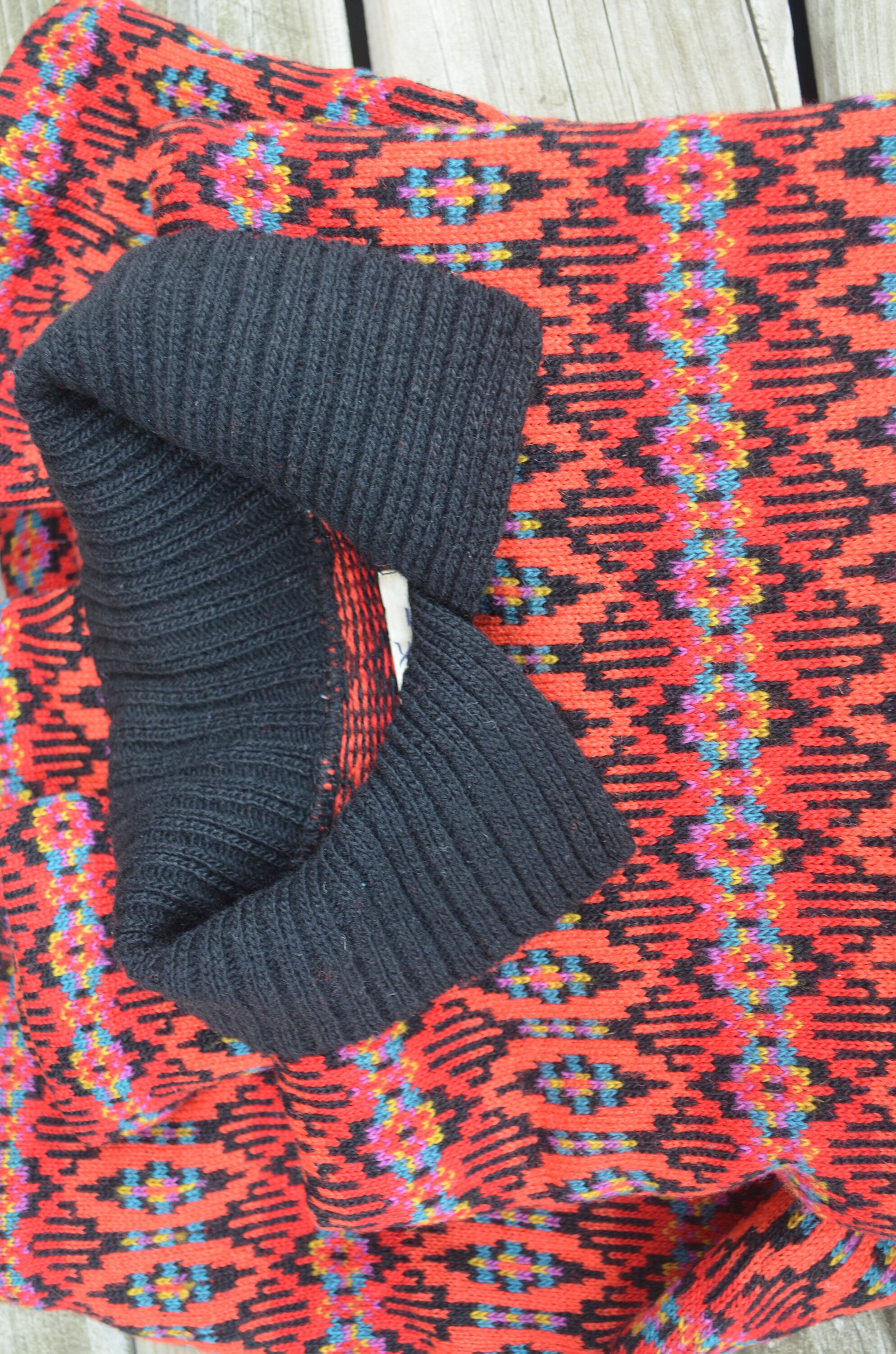 Figgjo Norwegian wool sweater pretty colorful Made in | Etsy