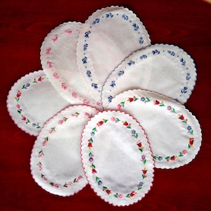 Hand Embroidered 11&quot; Oval Kalocsa Doily, Table Ornament, Coaster. Traditional Hungarian Folk Motives.