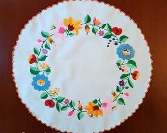 Hand embroidered Hungarian 16" vintage round doily with authentic Kalocsa embroidery.