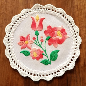Hand-Embroidered 6.3&quot; Round Vintage Doily, Napkin with Traditional Hungarian (Kalocsa) Folk Embroidery