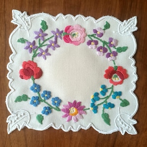 Hand-Embroidered 6.3&quot; Vintage Doily, Napkin with Traditional Hungarian (Kalocsa) Folk Embroidery